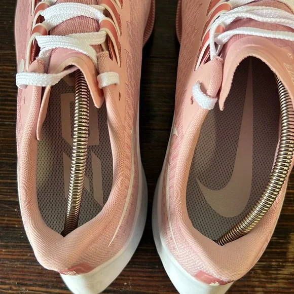 Nike Air Zoom Pegasus 37 Women’s 11 - Picture 6 of 7